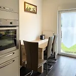 Easy To Duesseldorf Messe, 2-bedroom With Kitchen And Garden * Duisburg