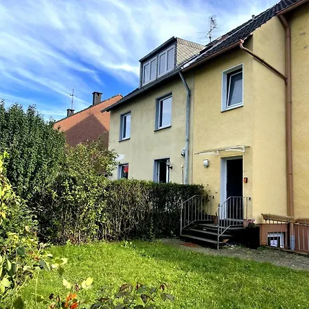 Easy To Duesseldorf Messe, 2-bedroom With Kitchen And Garden