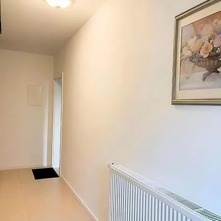 아파트 Easy To Duesseldorf Messe, 2-bedroom With Kitchen And Garden 뒤스부르크