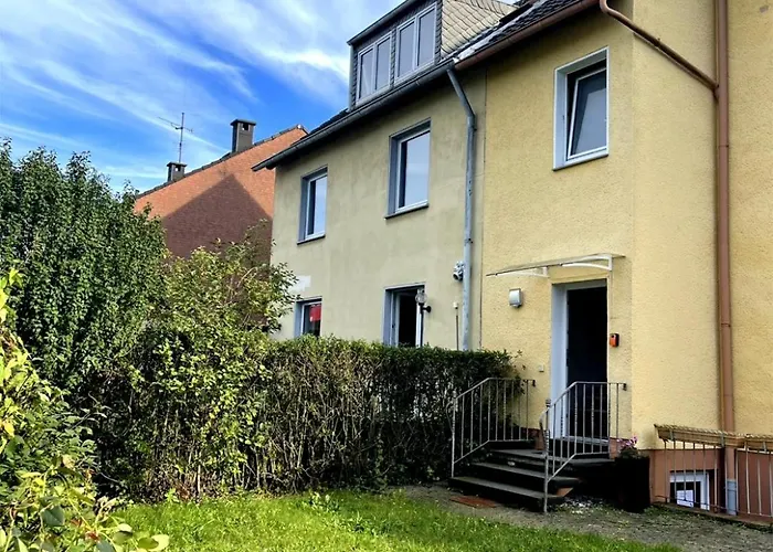 Easy To Duesseldorf Messe, 2-bedroom With Kitchen And Garden